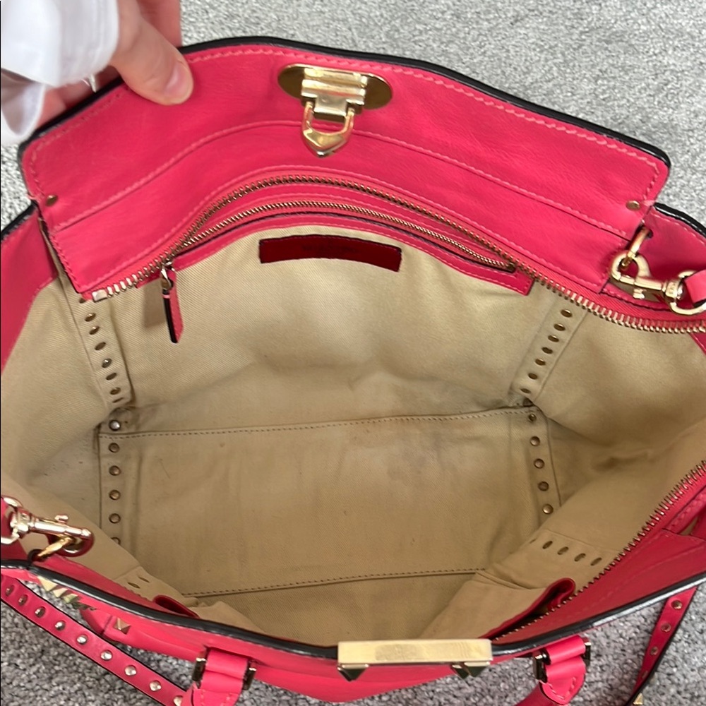 Valentino Pink Studded Tote Bag with Rockstud Detailing - Picture 10 of 12